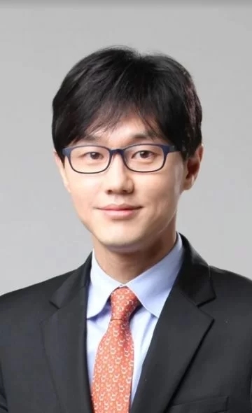 Dr. Choi Yun Seok