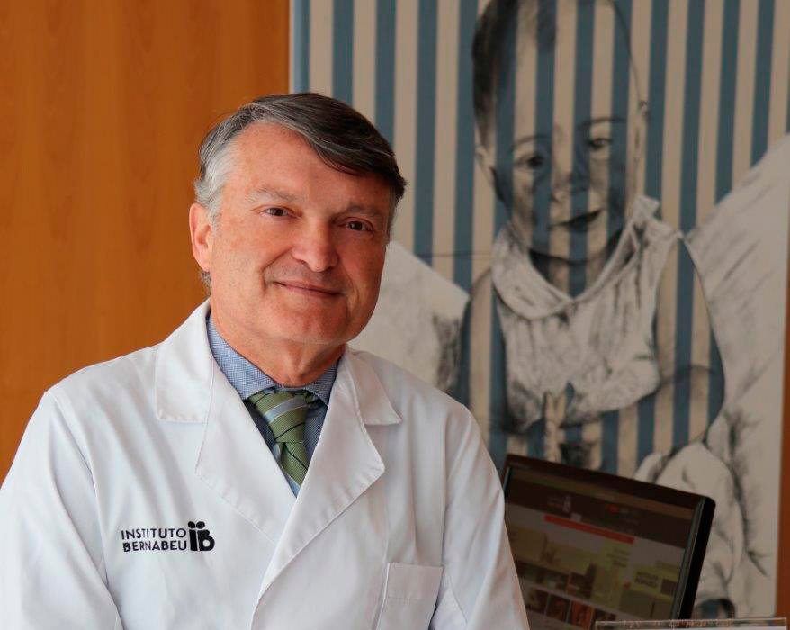 Dr. Rafael Bernabeu