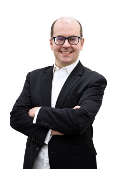 Dr. Daniel Alexander