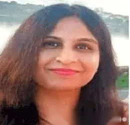 Dr. Dr. Aditi Pandey