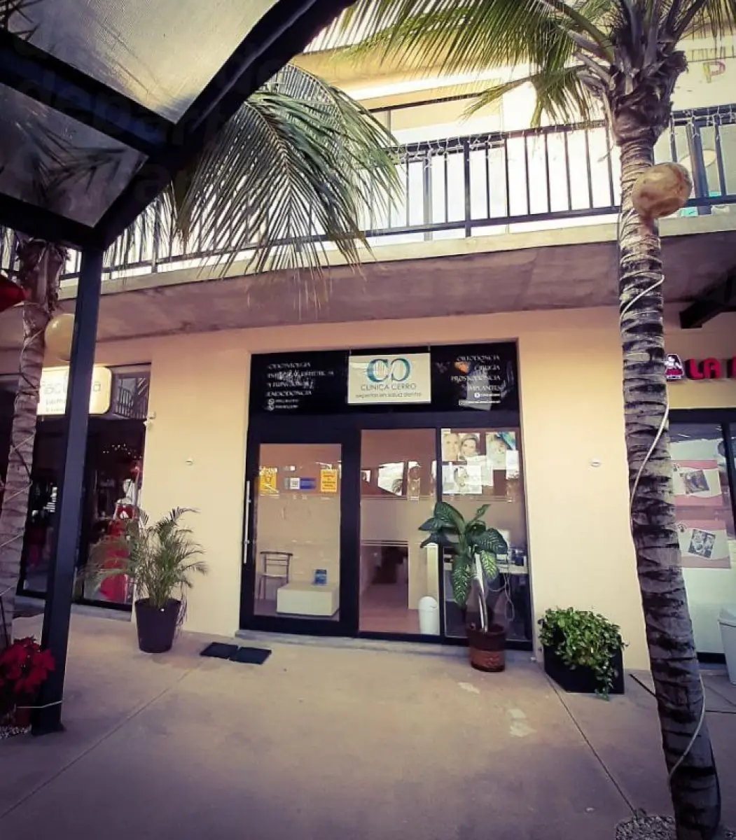 Cerro Cancun Clinic - Image 1