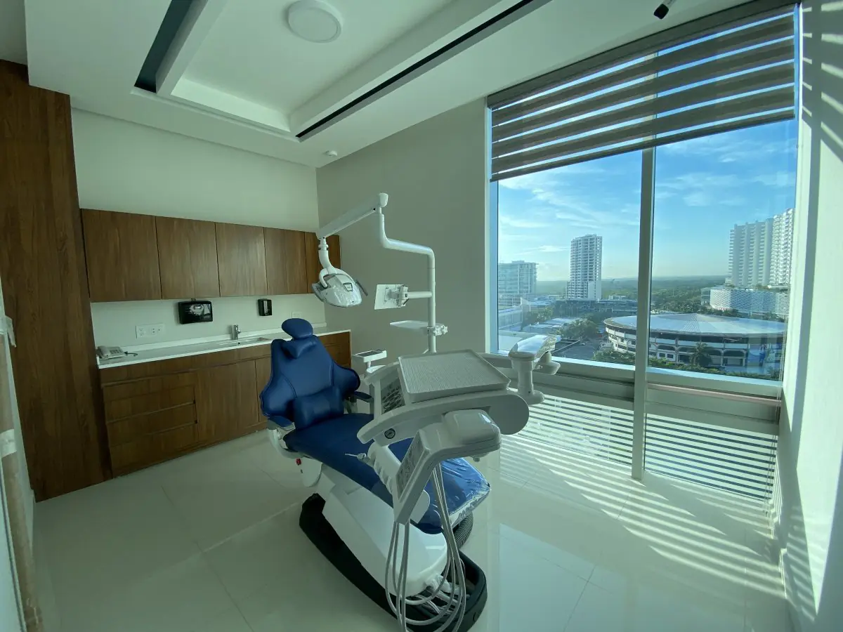 Sani Dental Group Cancun - Image 1