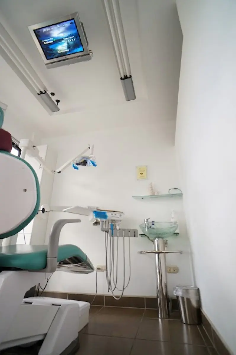 Kaver Dental Clinic - Image 3