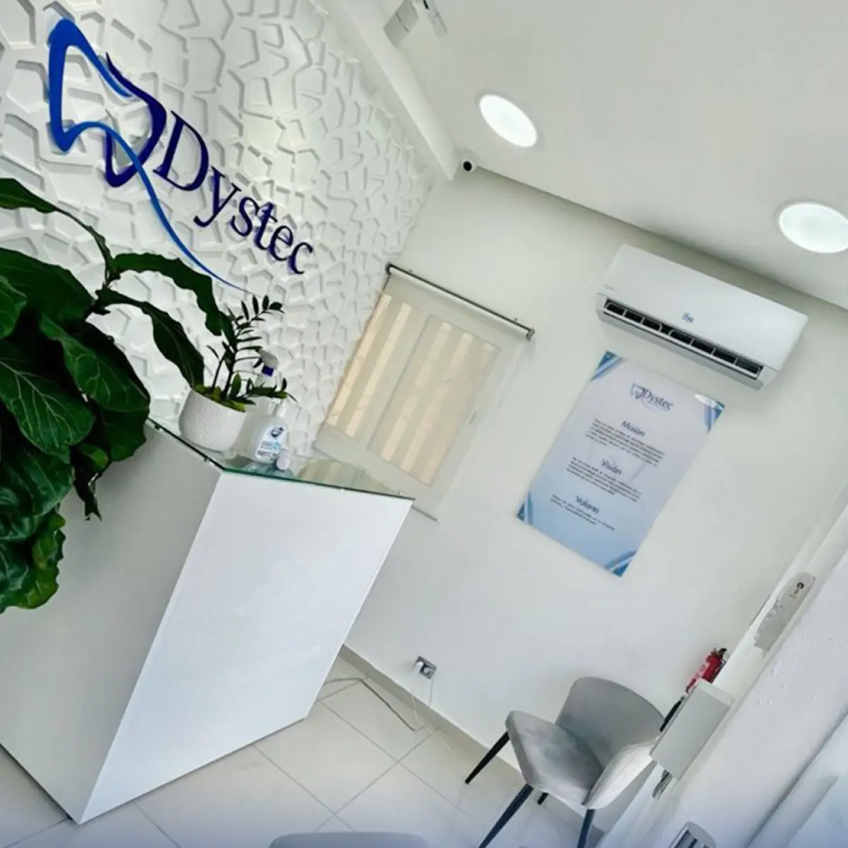 Dystec Dental Clinic - Image 1