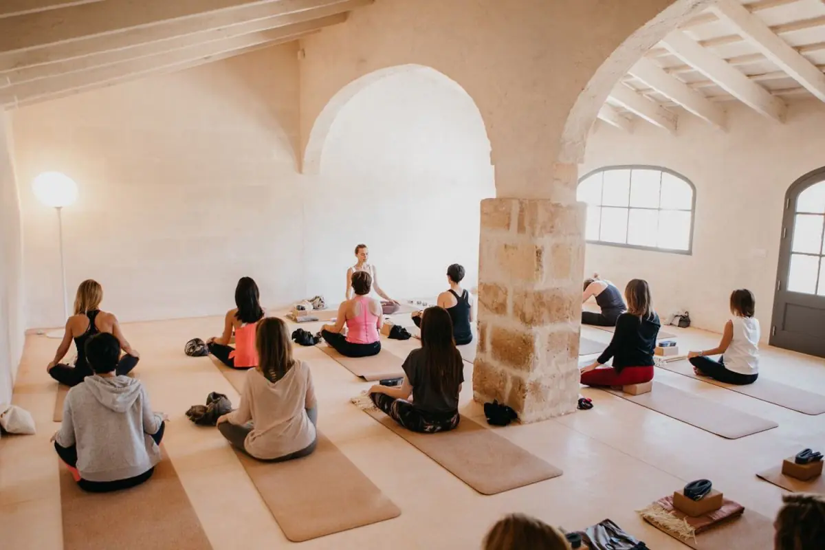 Yoga Weeks - Image 3