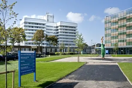 Lister Hospital - Image 2
