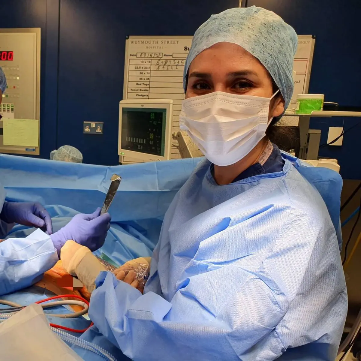 Plastic Surgeon Dr Maria Miranda. Aesthetic Clinic - Image 1