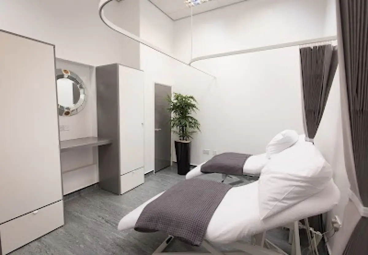Zenith Cosmetic Clinics - Image 1