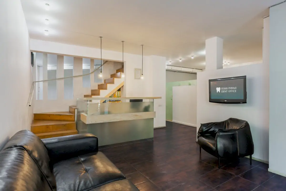 Dent Office Clinic - Image 2