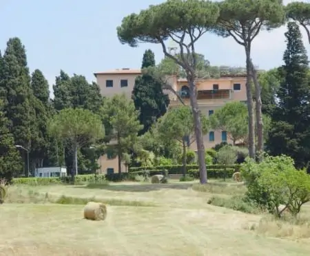 Clinic Villa Stuart - Image 1