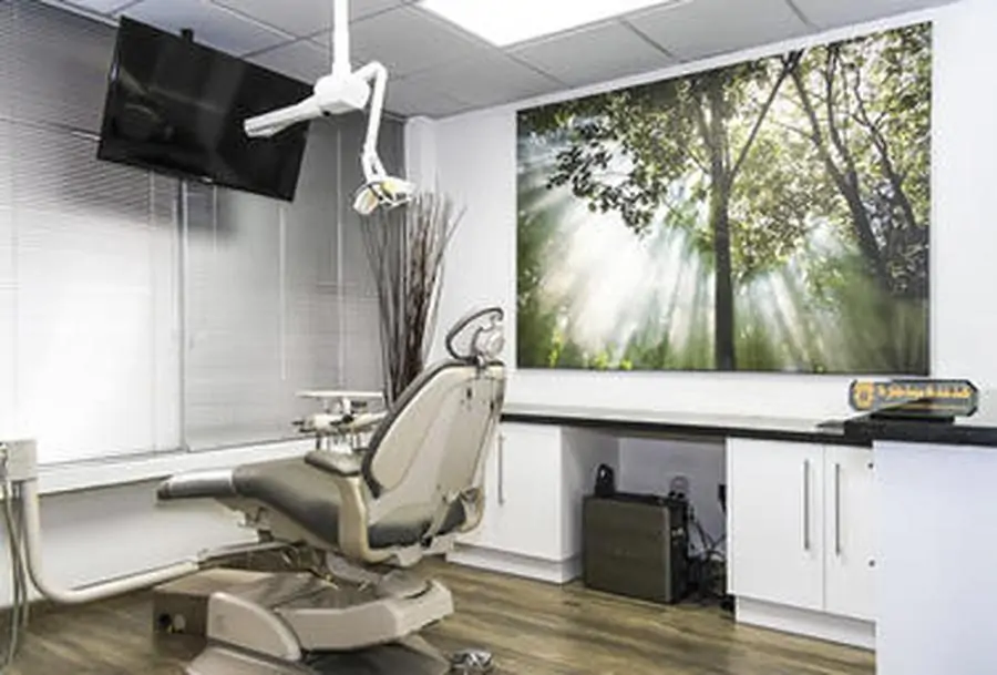 Advanced Smiles Dentistry - Image 1