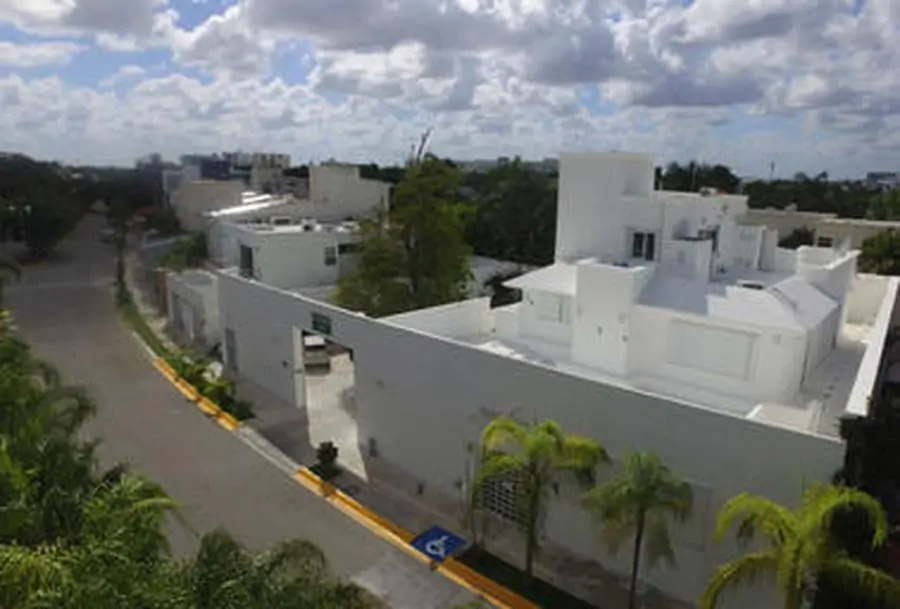 Perfection Makeover and Laser Center - Image 1