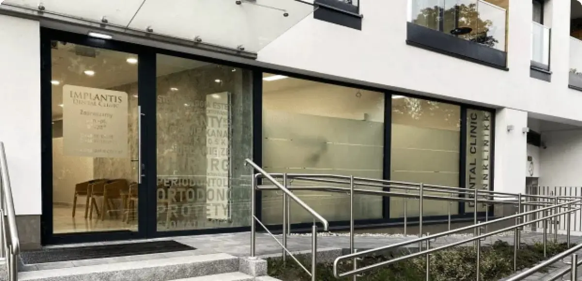 Implantis Dental Clinic - Image 2