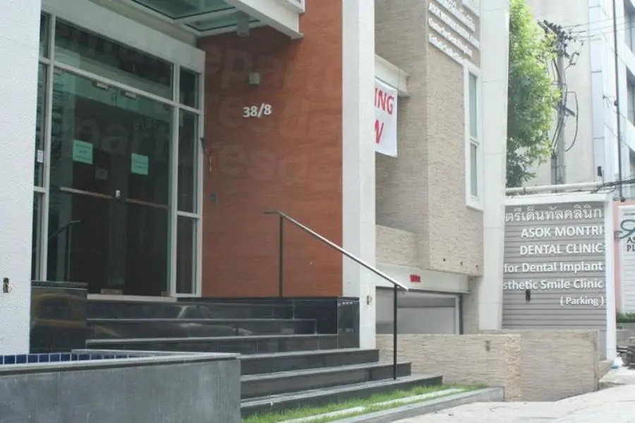 Asok Montri Dental Clinic - Image 2