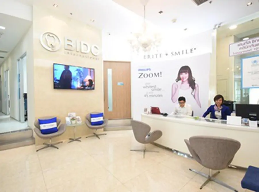 Dental Signature at Siam Paragon - Image 2