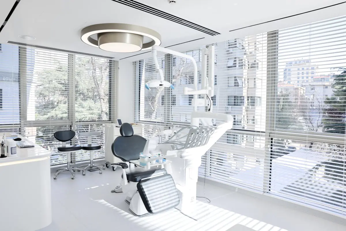 Dentsuadiye Dental Clinic - Image 3
