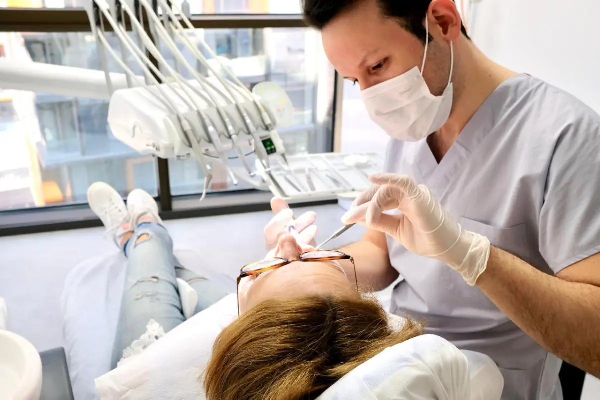 Dr Buyan Dental Clinic - Image 1