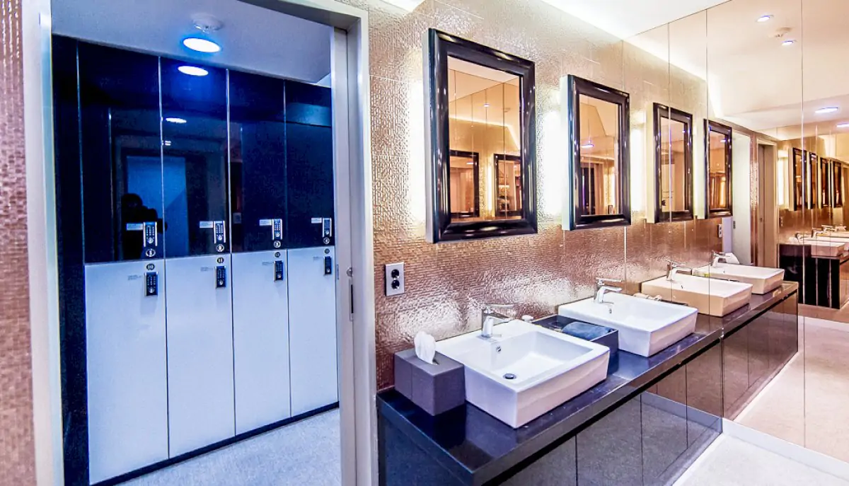 Wooa Plastic Surgery Center - Image 1