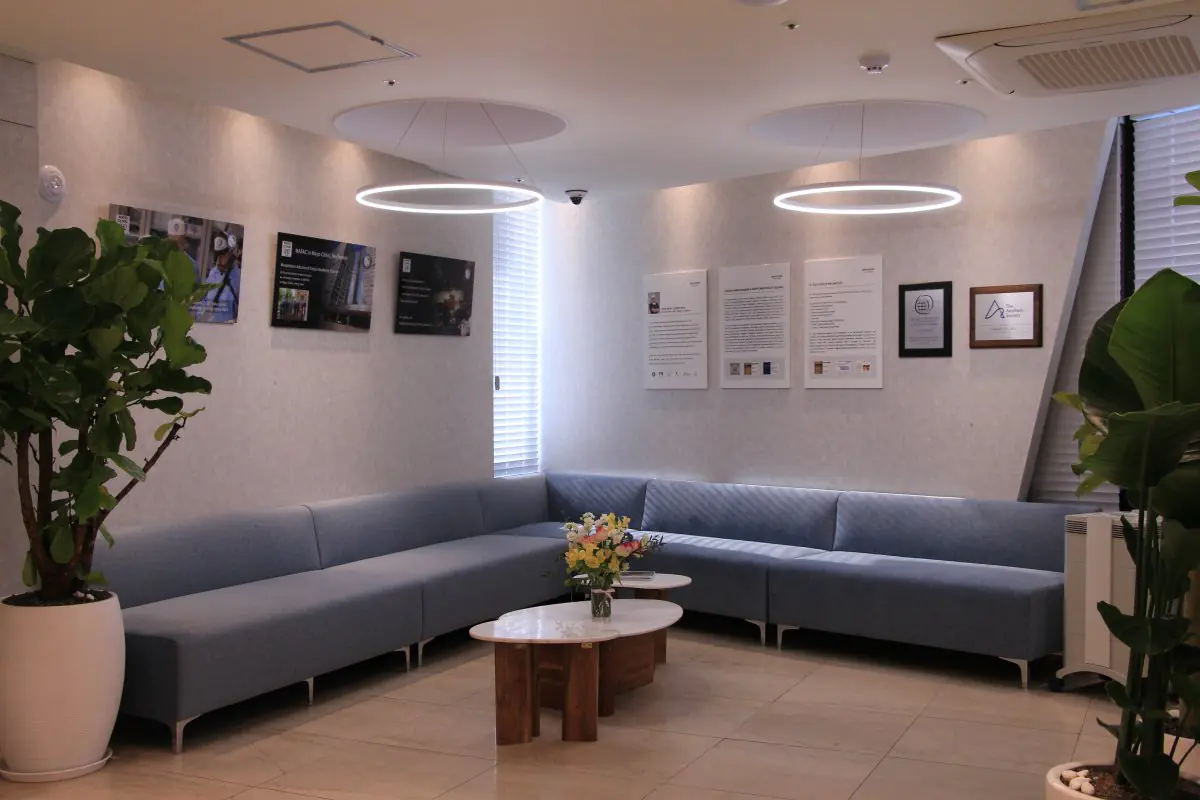 RNWOOD Plastic Surgery - Image 3