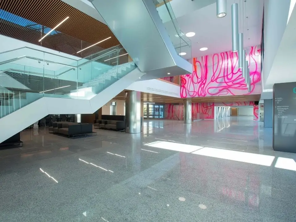 Clinica Universidad de Navarra (Navarra Hospital) - Image 2