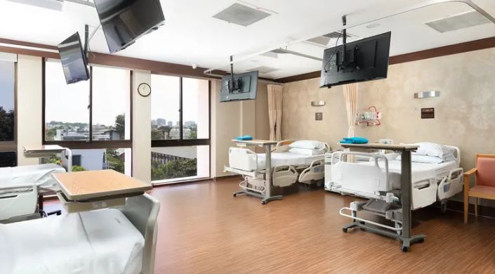 Parkway East Hospital - Image 2