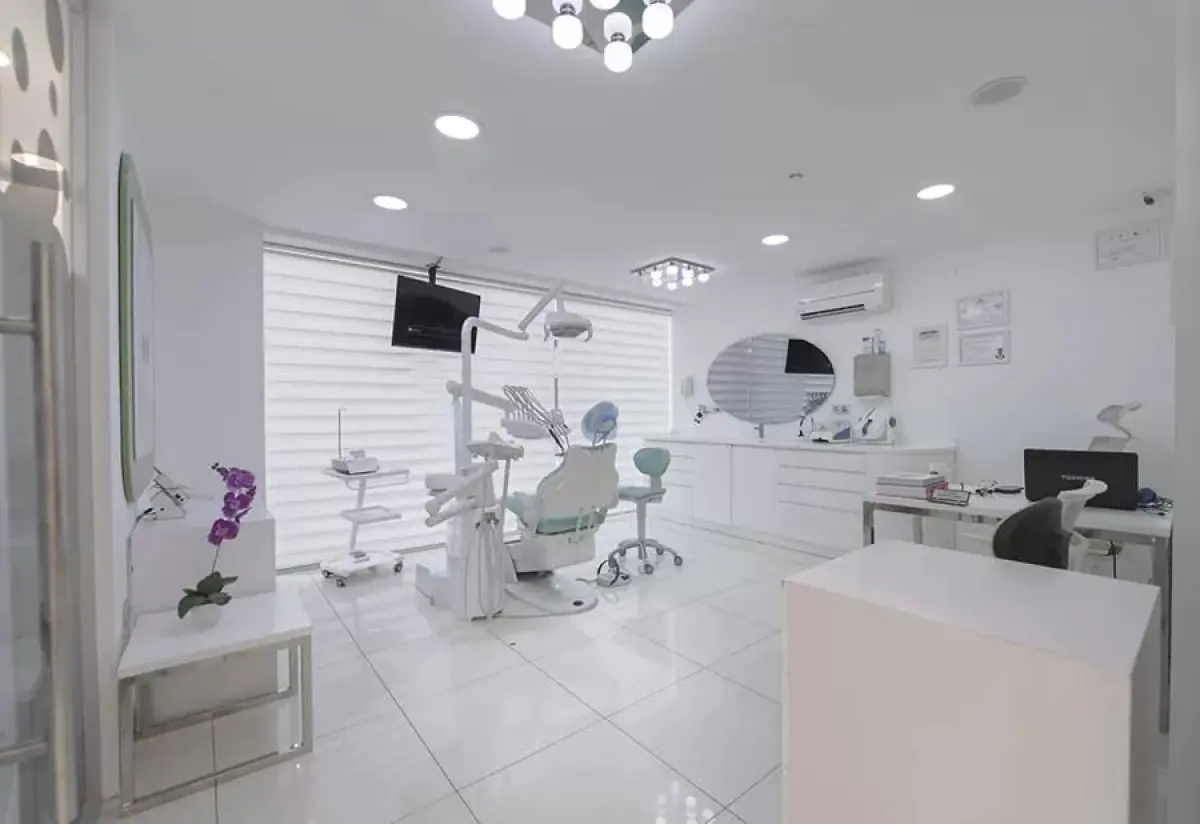 DentAntalya Dental Health Clinic - Image 3