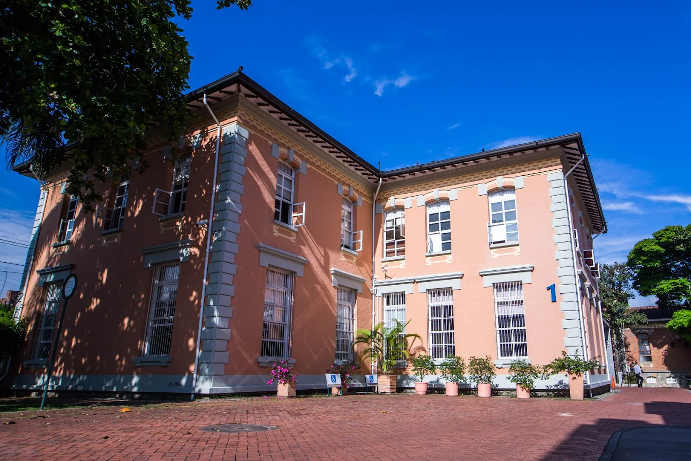 Hospital Univ. San Vicente Fundación - Image 3