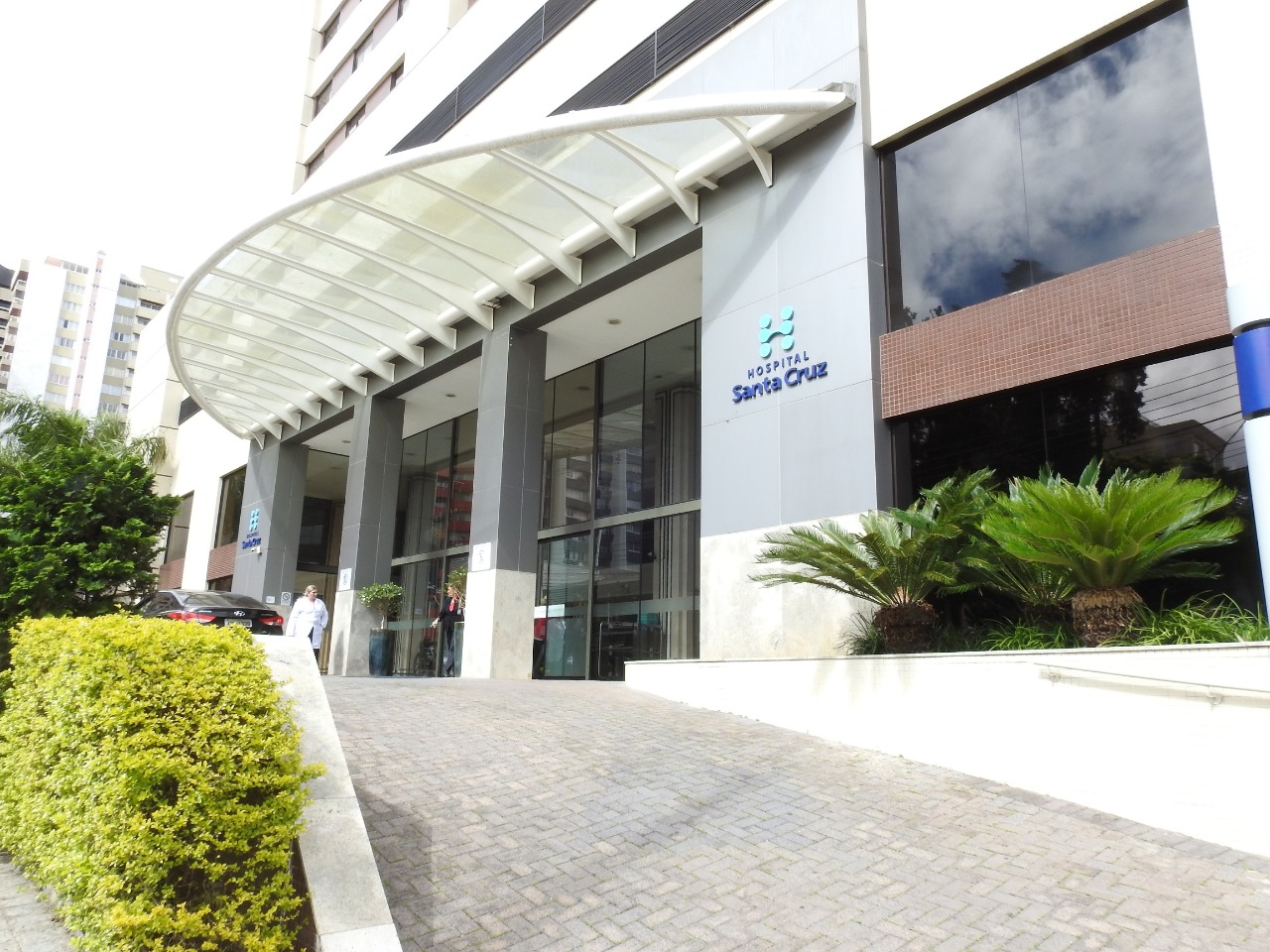 Hospital Santa Cruz - Image 1