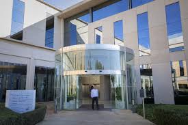 Centro Médico Teknon - Image 2