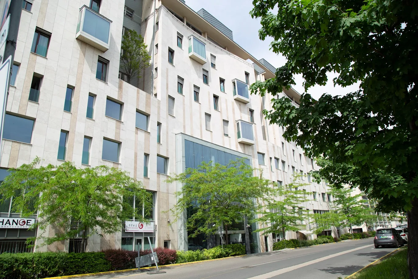 Hair Palace - Image 2