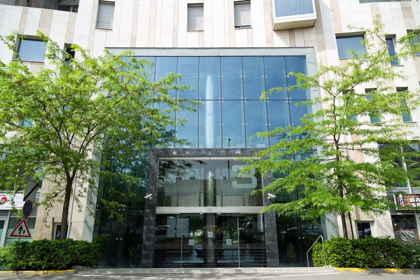 Hair Palace - Image 1