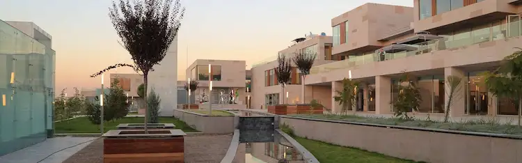 Güven Hospital - Image 1