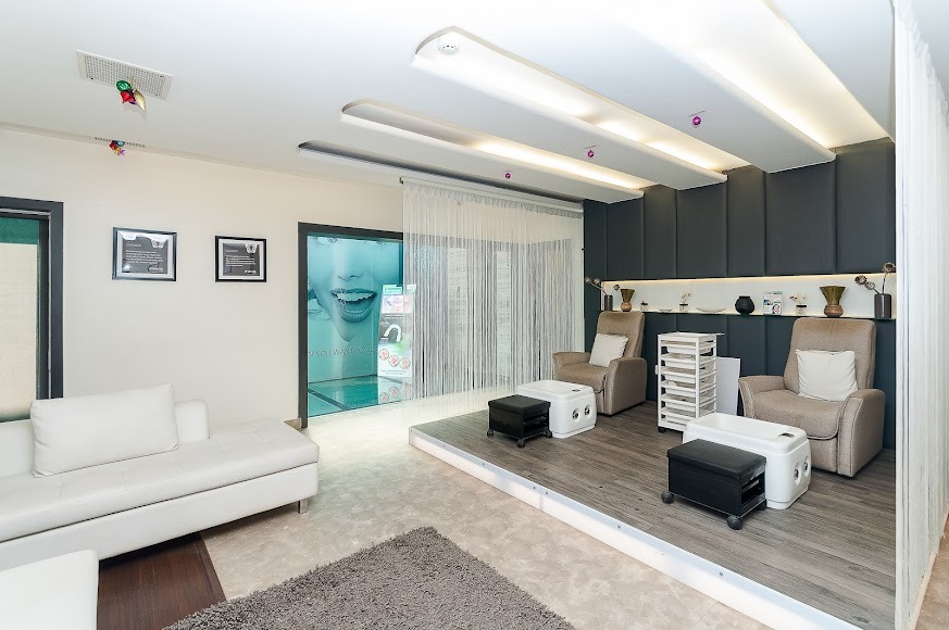 Apollo Dental Clinic - KNK Road, Nungambakkam - Image 3