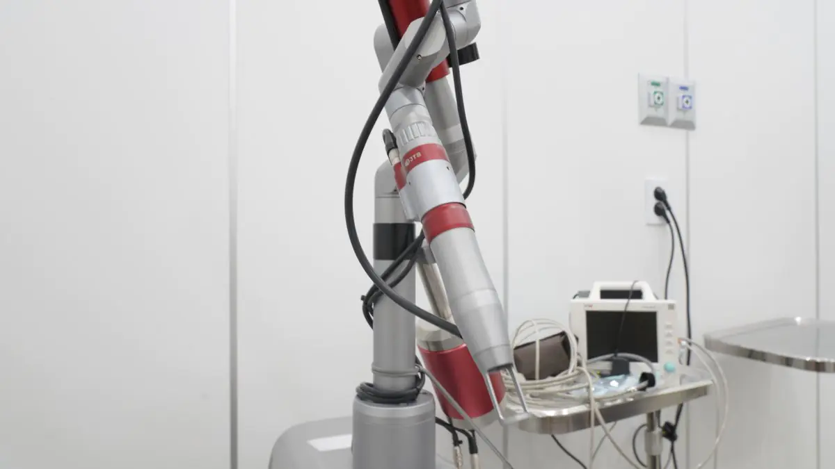 VG Plastic Surgery - Image 3