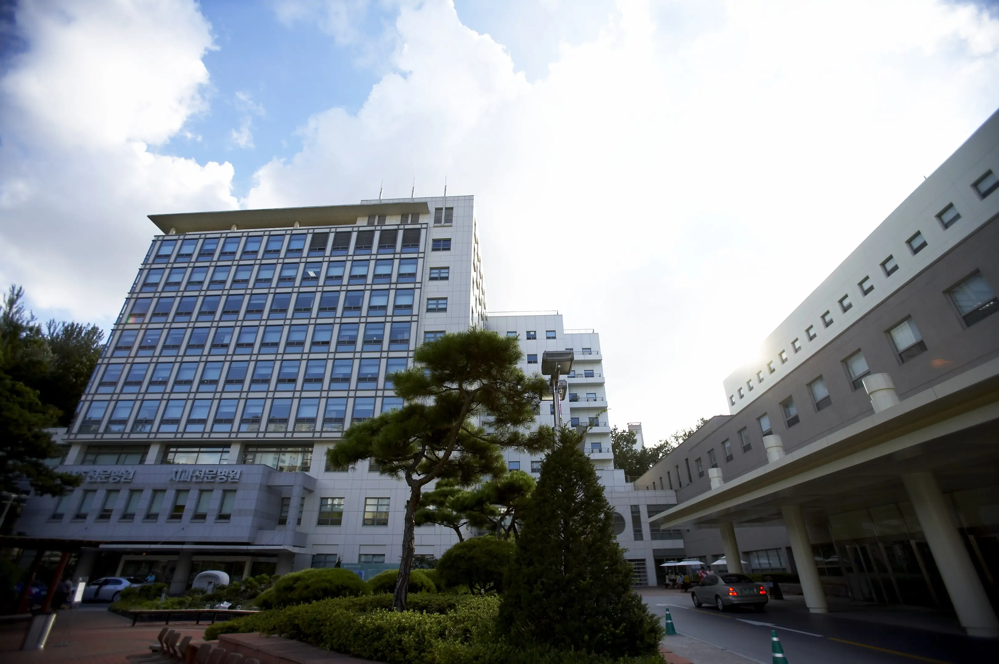 Gangnam Severance Hospital - Image 1