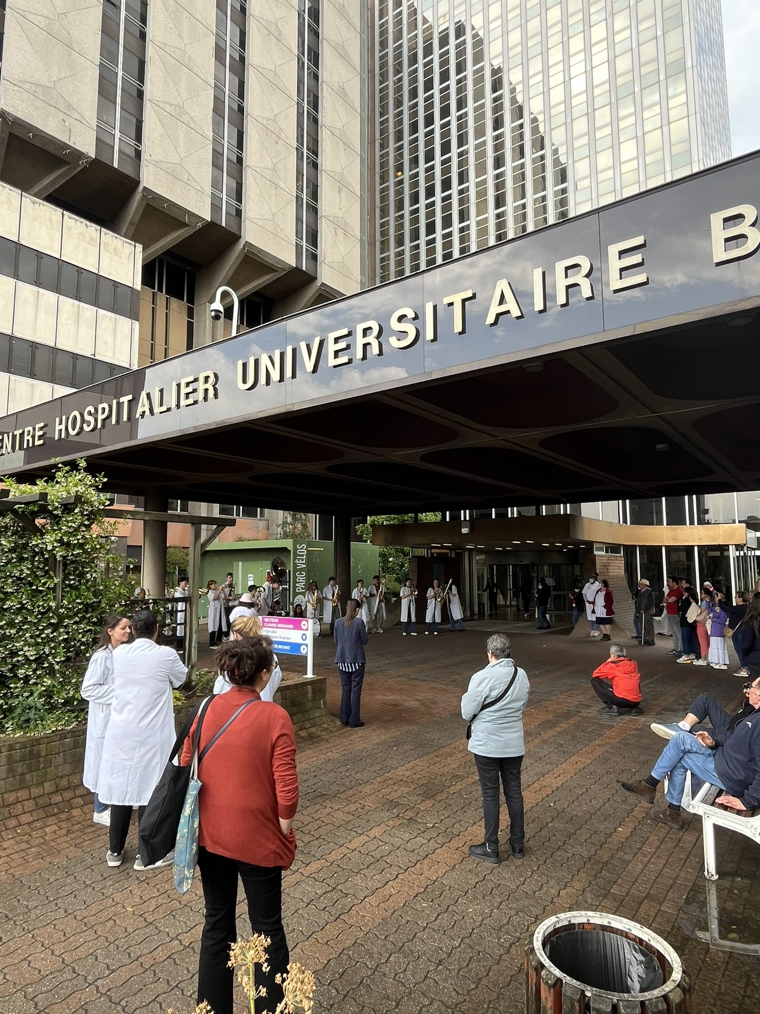 Hôpital Bichat-Claude Bernard - Image 1