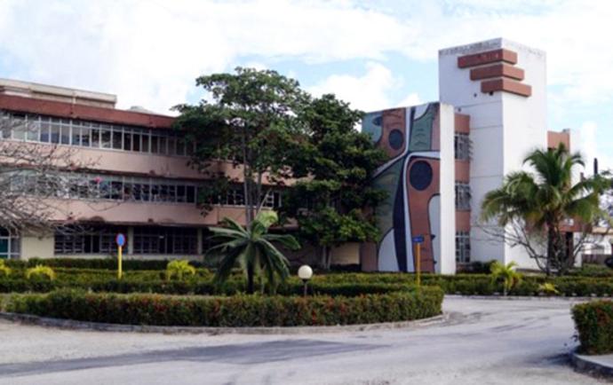 Hospital Clínico Quirúrgico Lucía Iñiguez Landín - Image 2