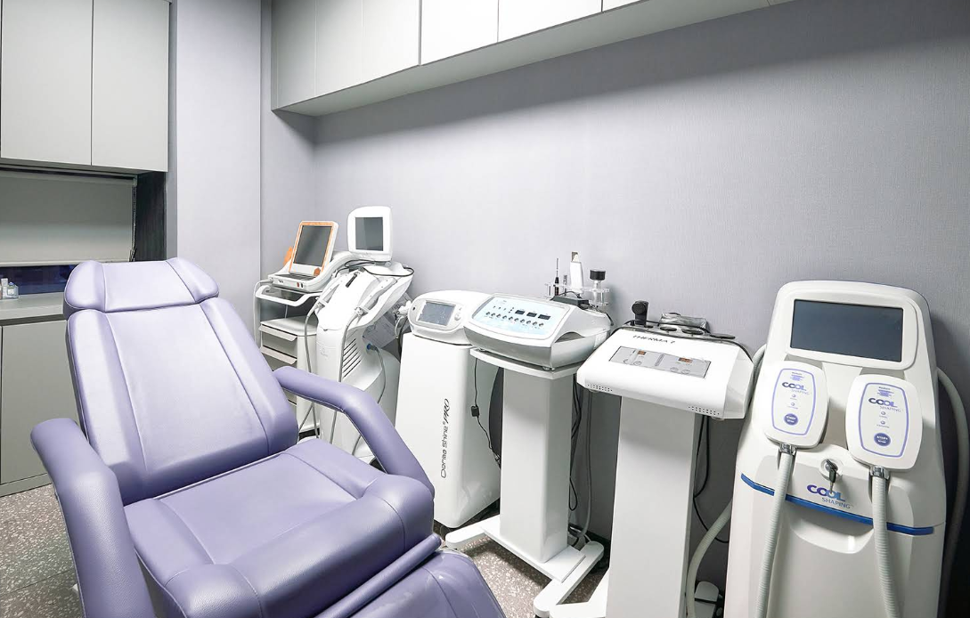 1mm Plastic Surgery - Image 1