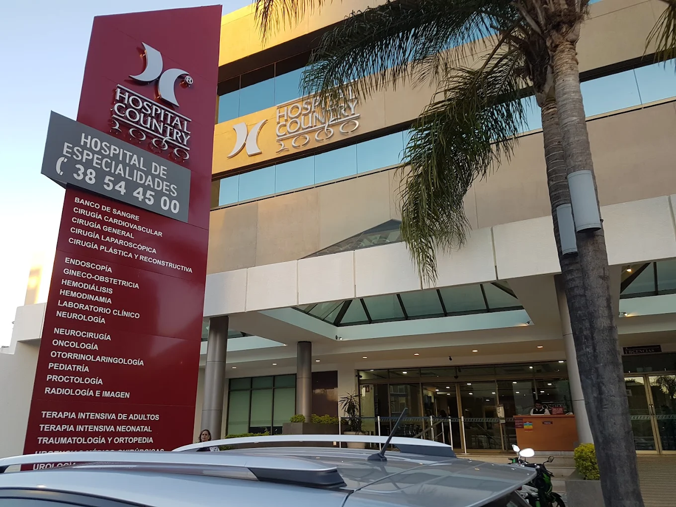 Hospital Country 2000 - Image 1