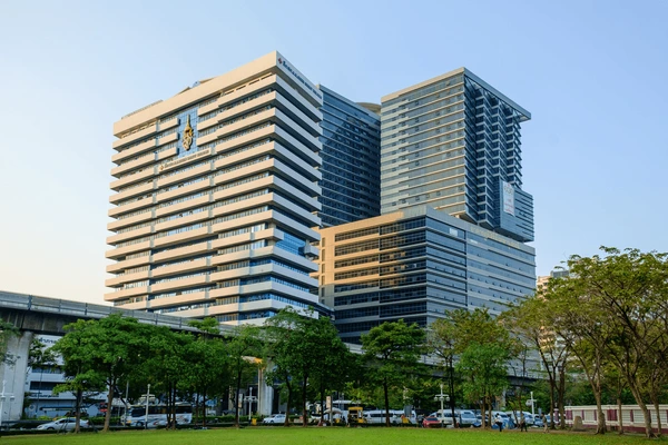 Chulalongkorn Memorial Hospital - Image 1