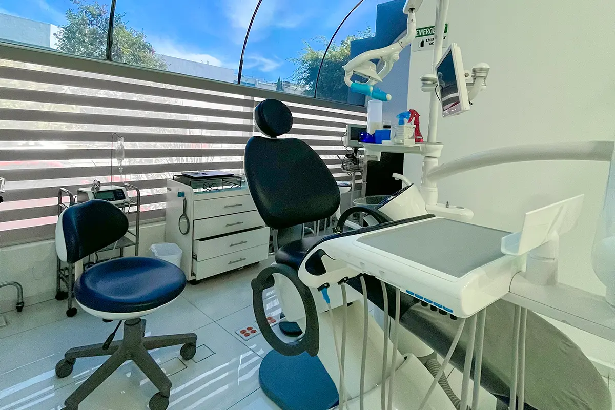 Dental Brush Clinic - Image 1