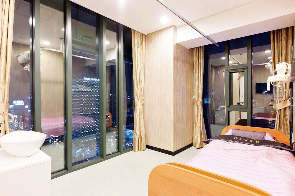 Regen Plastic Surgery (Seoul) - Image 1