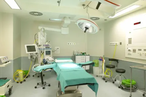 Cho Ray Hospital - Image 1