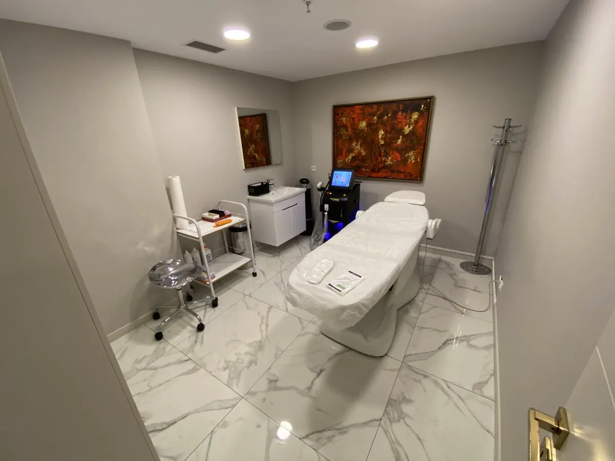 Quartz Clinique - Image 3