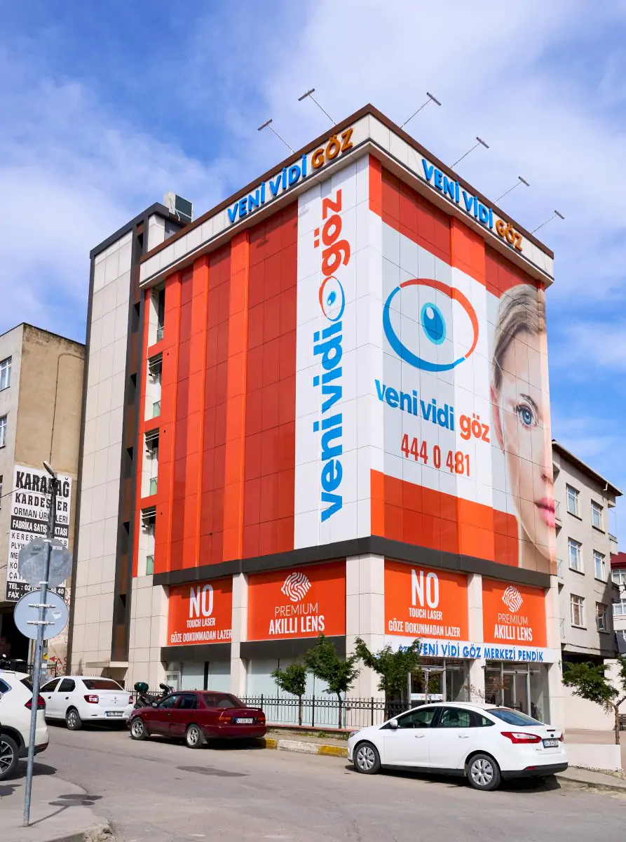 Veni Vidi Eye Clinics - Image 3