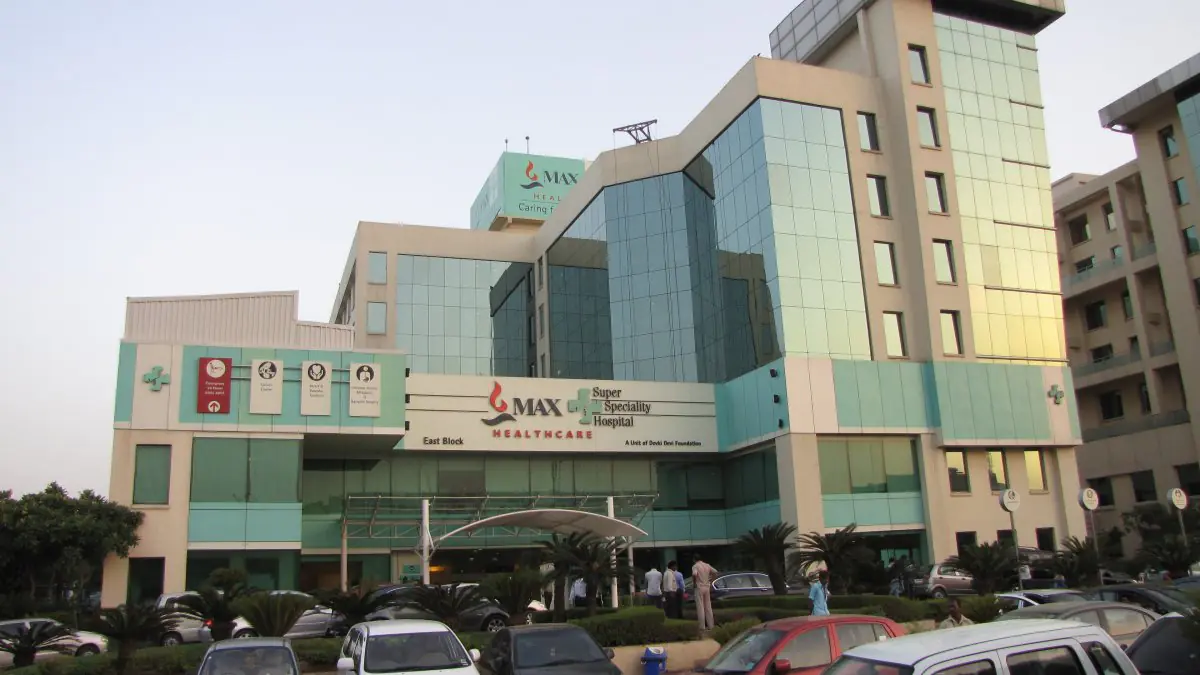 Max Smart Super Speciality Hospital - Image 3