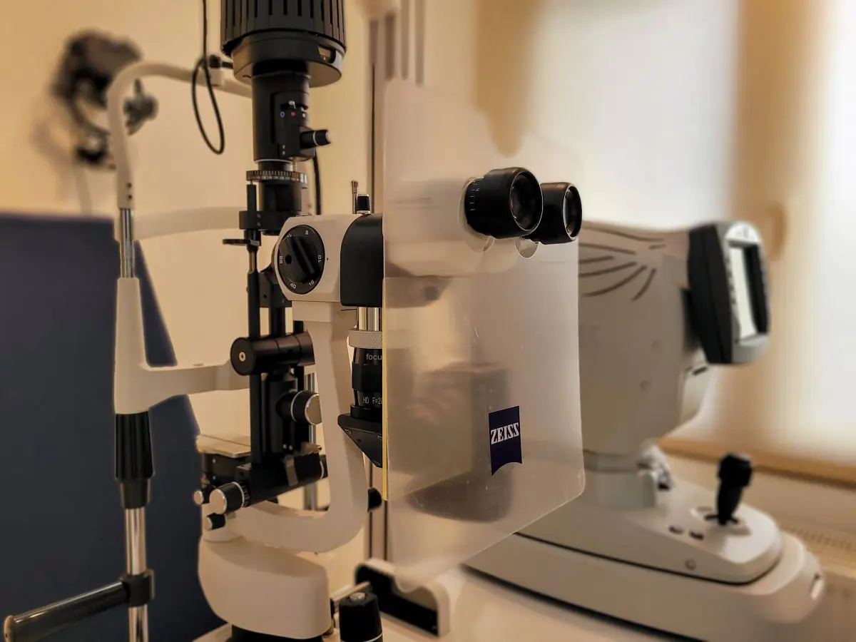 Dr Nikolaos I Dervenis MD, MSc, PhD, FEBO - Consultant Ophthalmic Surgeon - Image 2