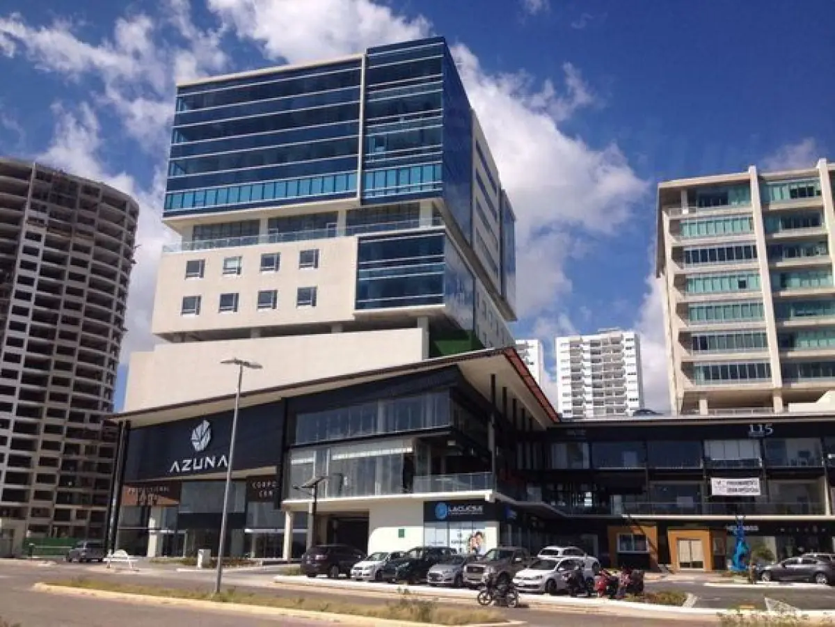 MER Clinic Cancun - Image 2