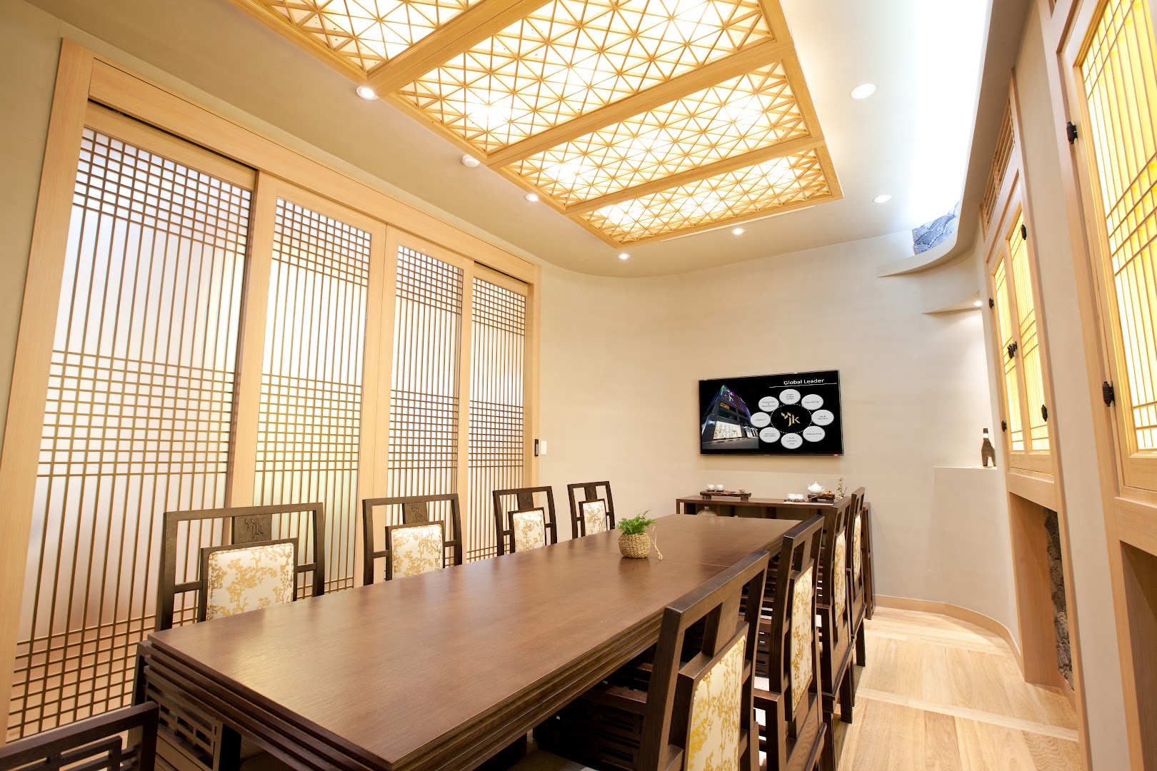 JK Plastic Surgery Center - Image 3